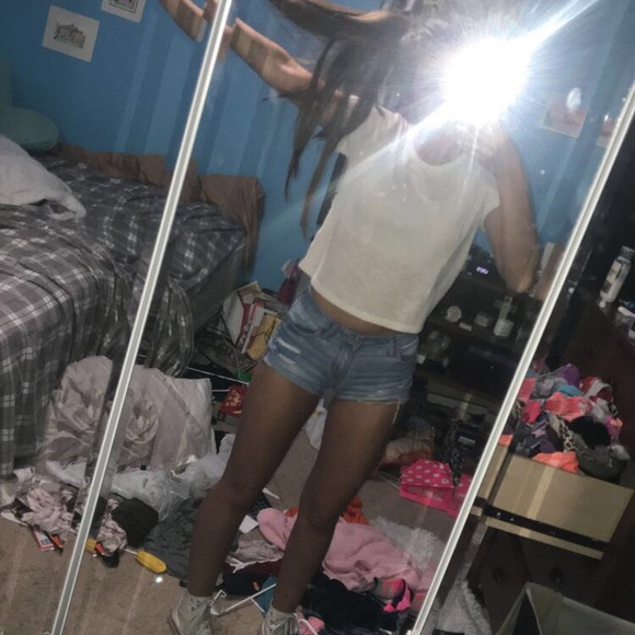 Meet your Posher, Emily - Picture 5 of 5